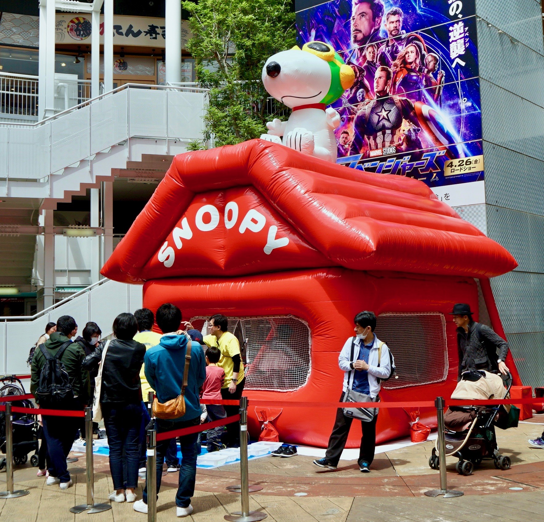 スヌーピーハウス型ふわふわ遊具（東京）